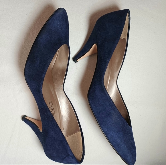Bandolino 80's 7.5W Dark Blue Suede Heels - Picture 9 of 10